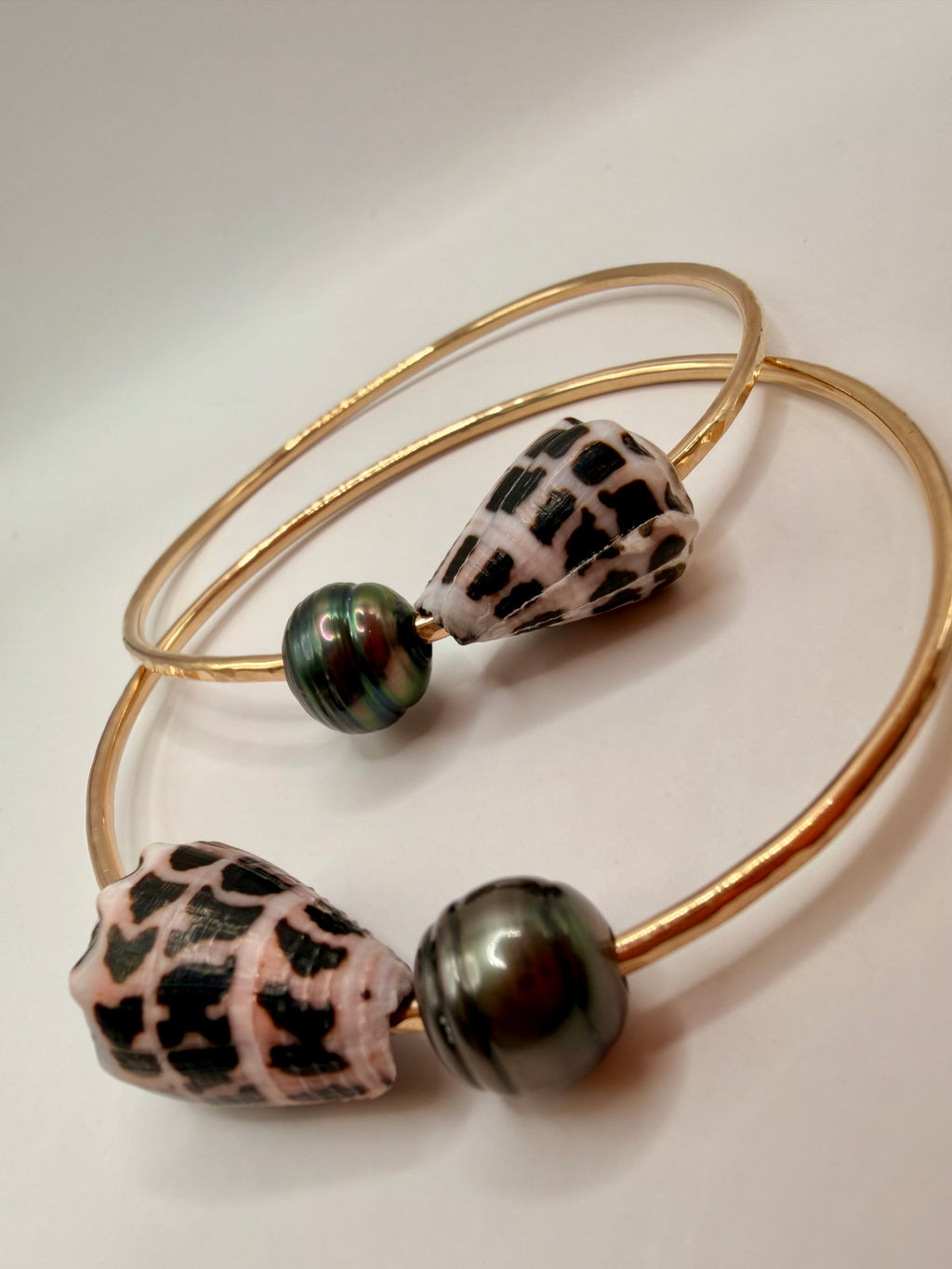 Tahitian Pearl w/ Hebrew bangle -size 8