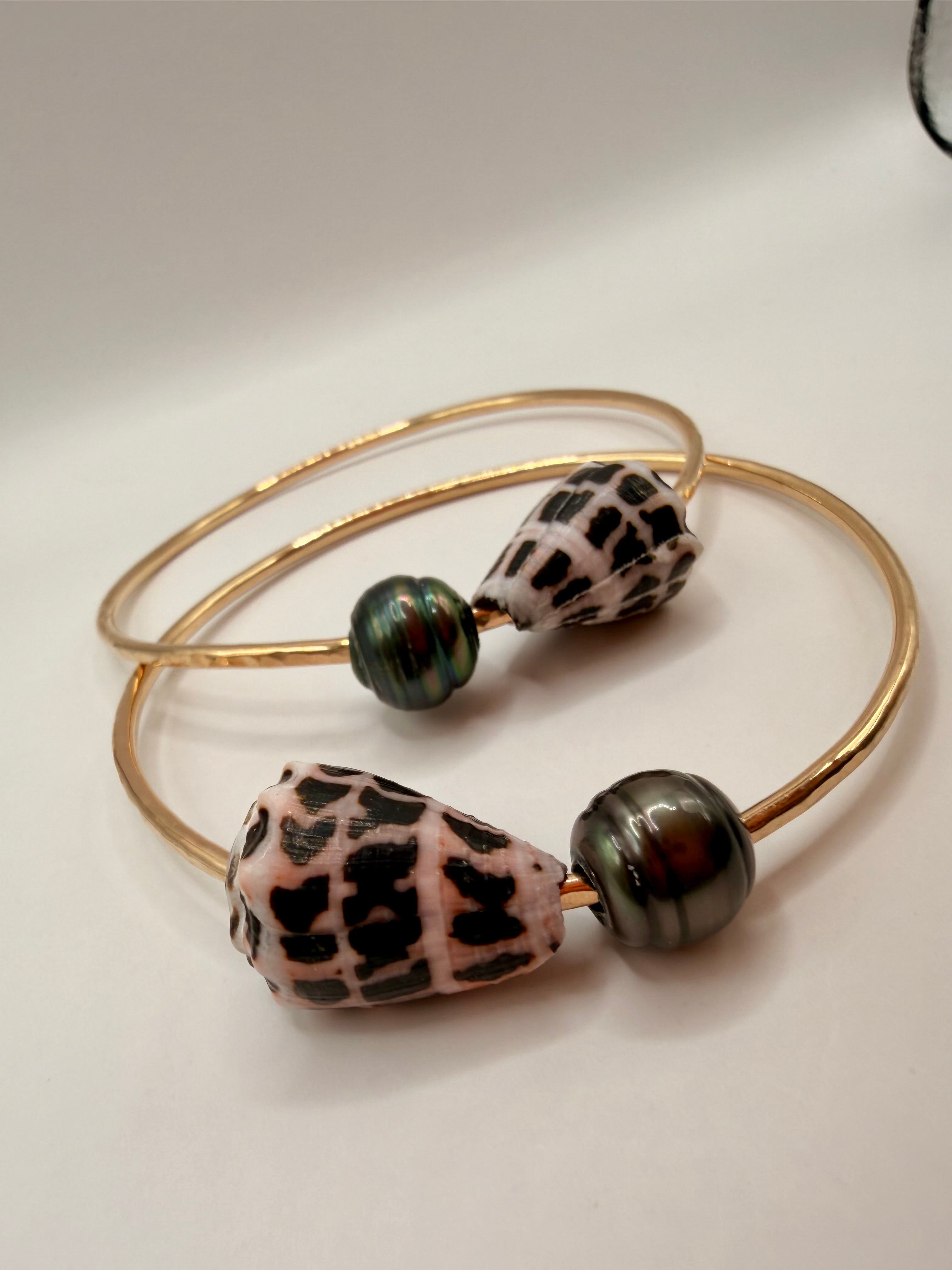 Tahitian Pearl w/ Hebrew bangle -size 8