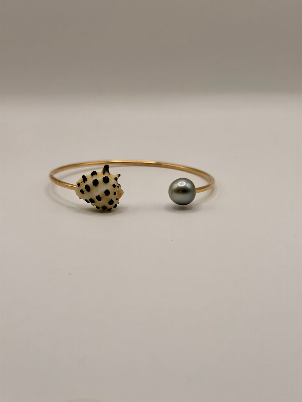 Tahitian Pearl & Drupe Cuff size 6.5